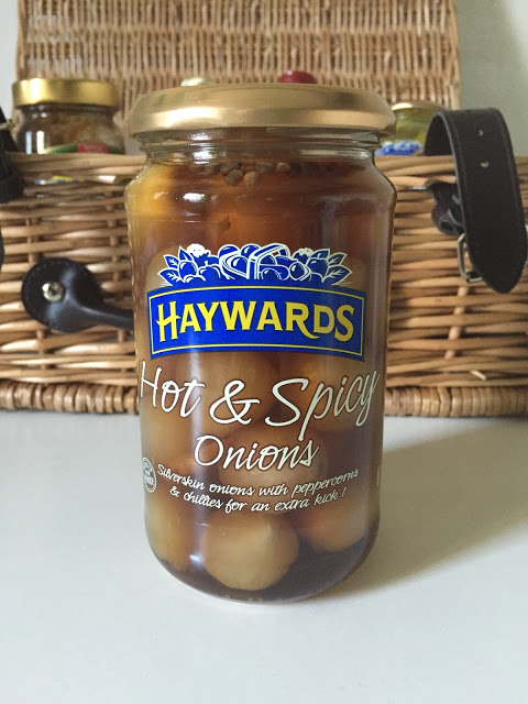 Haywards hot and spicy onions