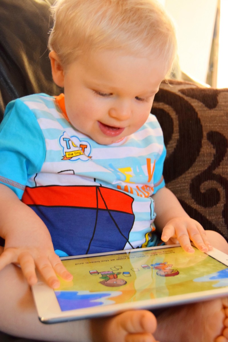 Toot The Tiny TugBoat App - Toot To The Rescue