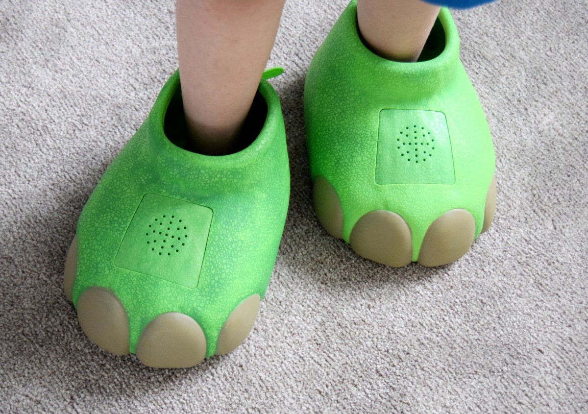 dino feet