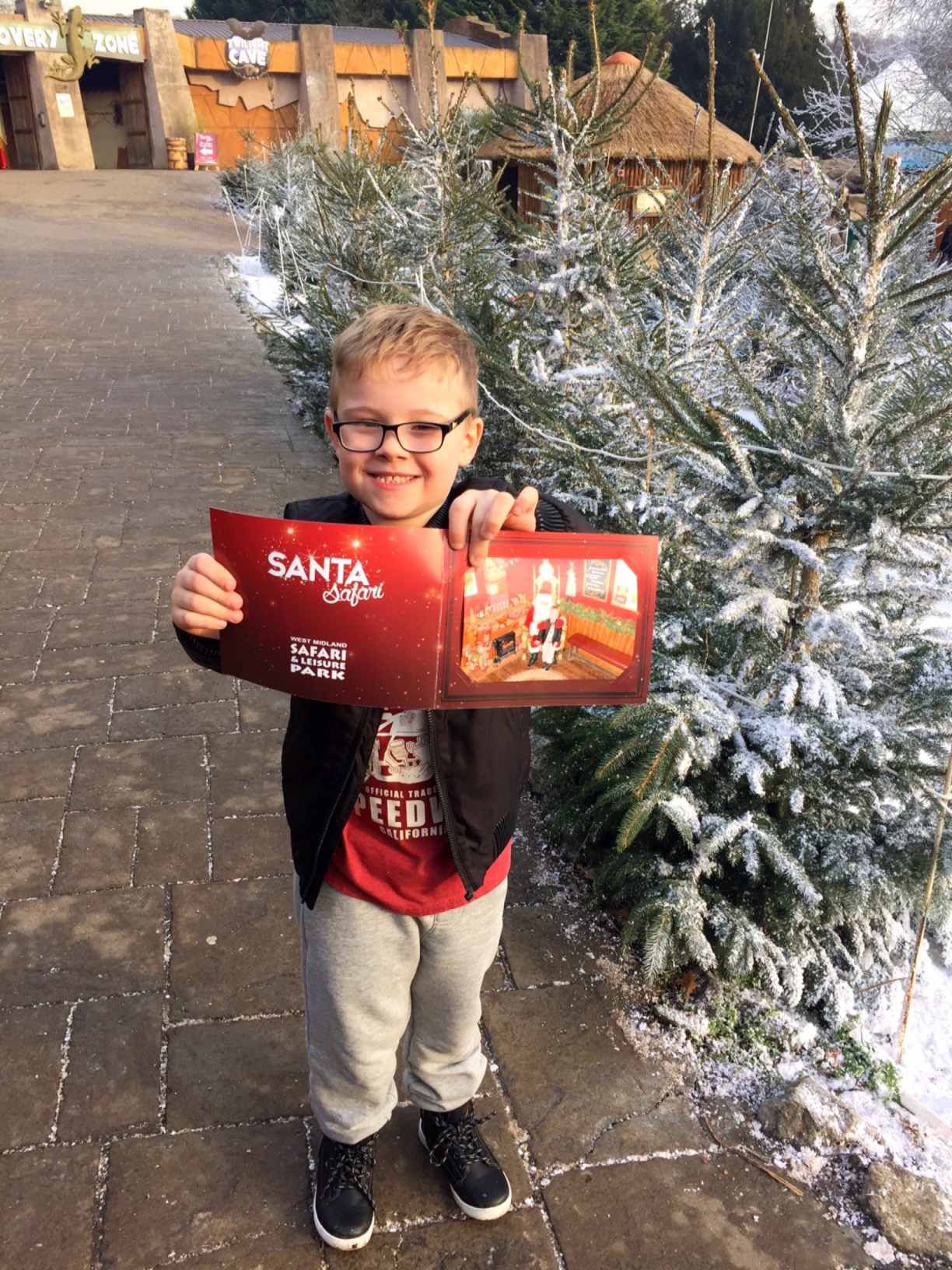 safari-santa-grotto-11