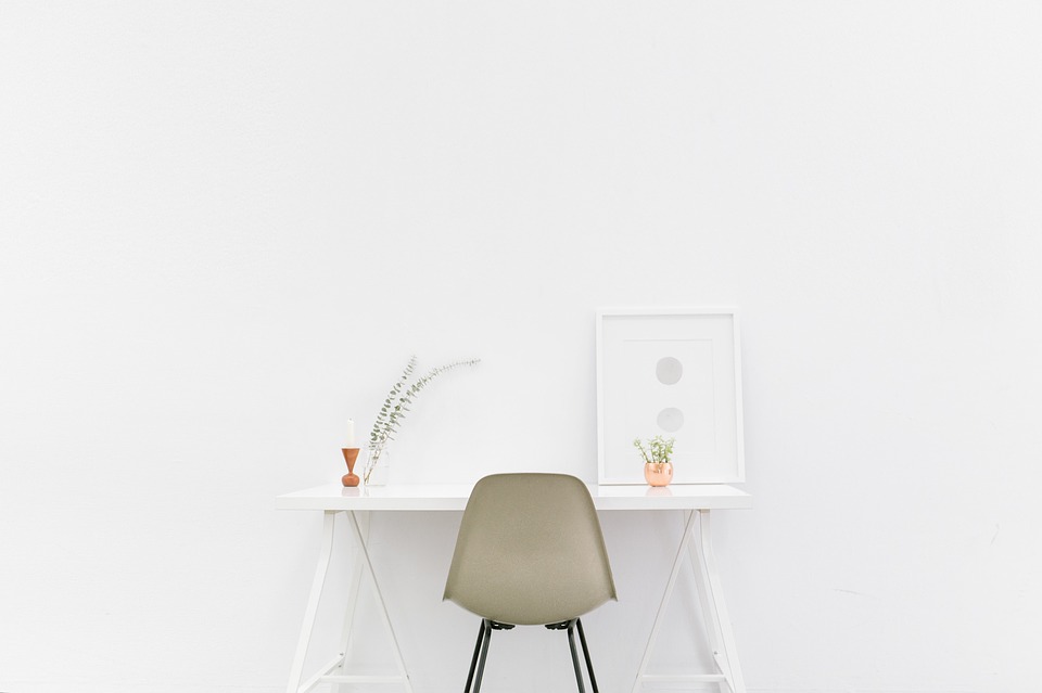 desk 1081708 960 720
