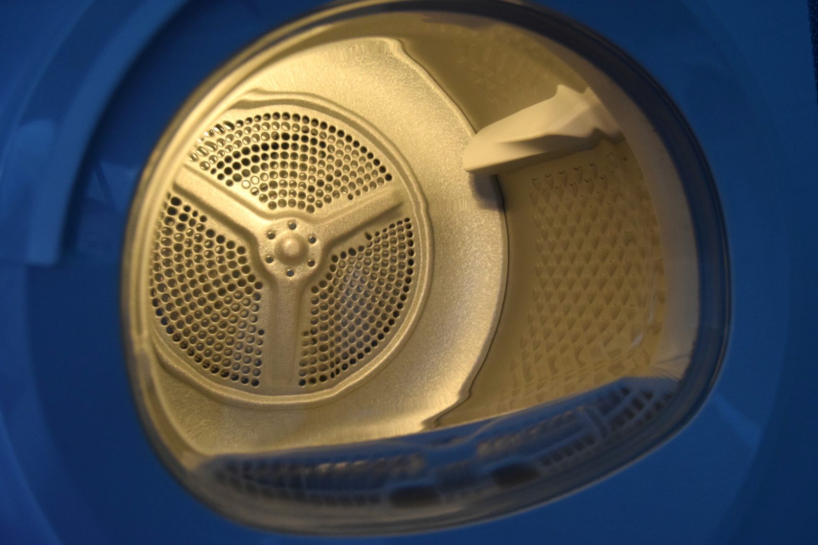 Beko DTGC8011W Tumble Dryer interior drum light