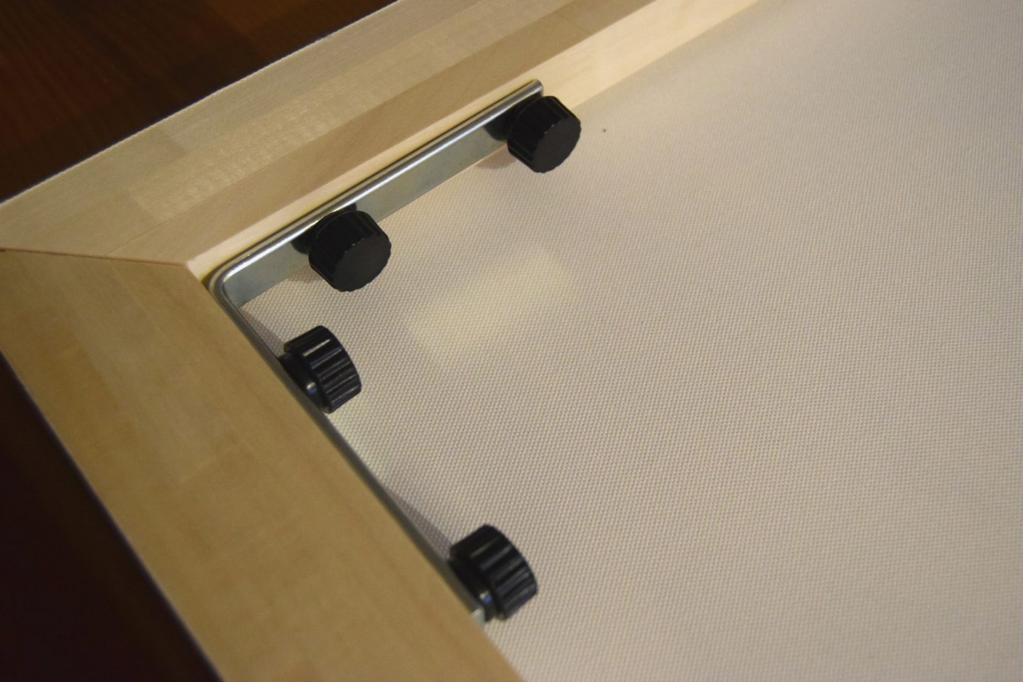 canvas fixings 1