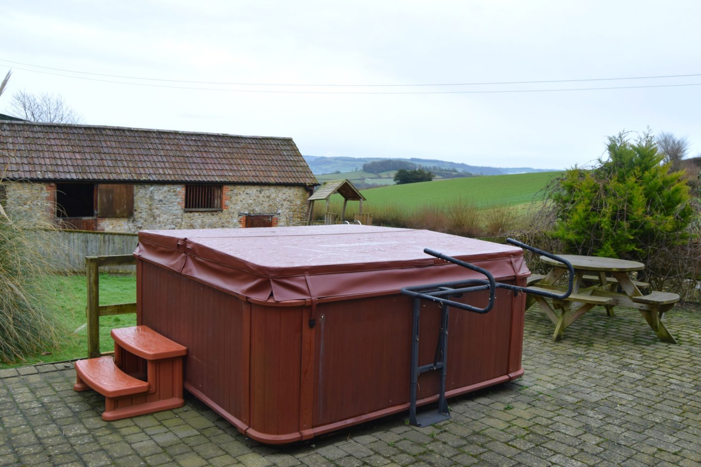 Hot tub