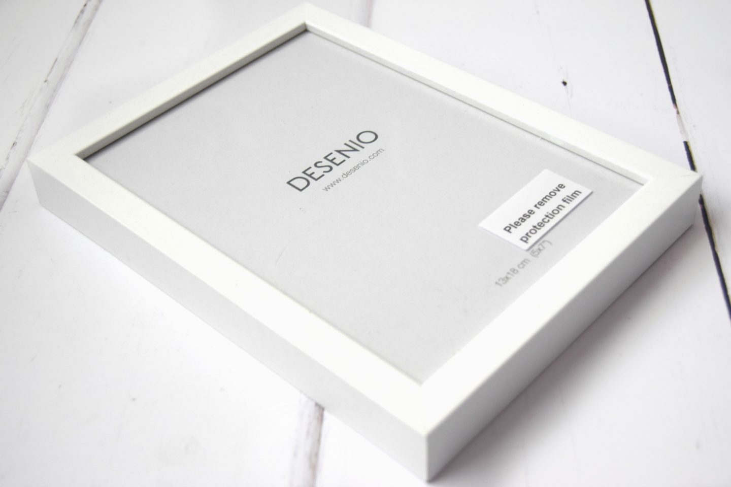 A white Picture frame from Desenio.