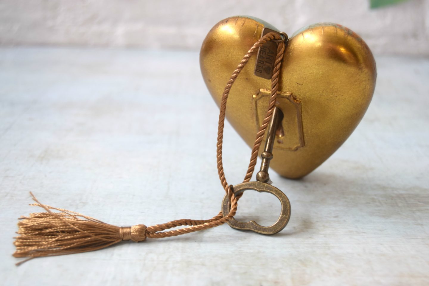 Arty hearts lock and key