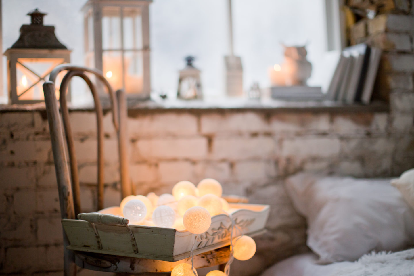 Indoor string lights