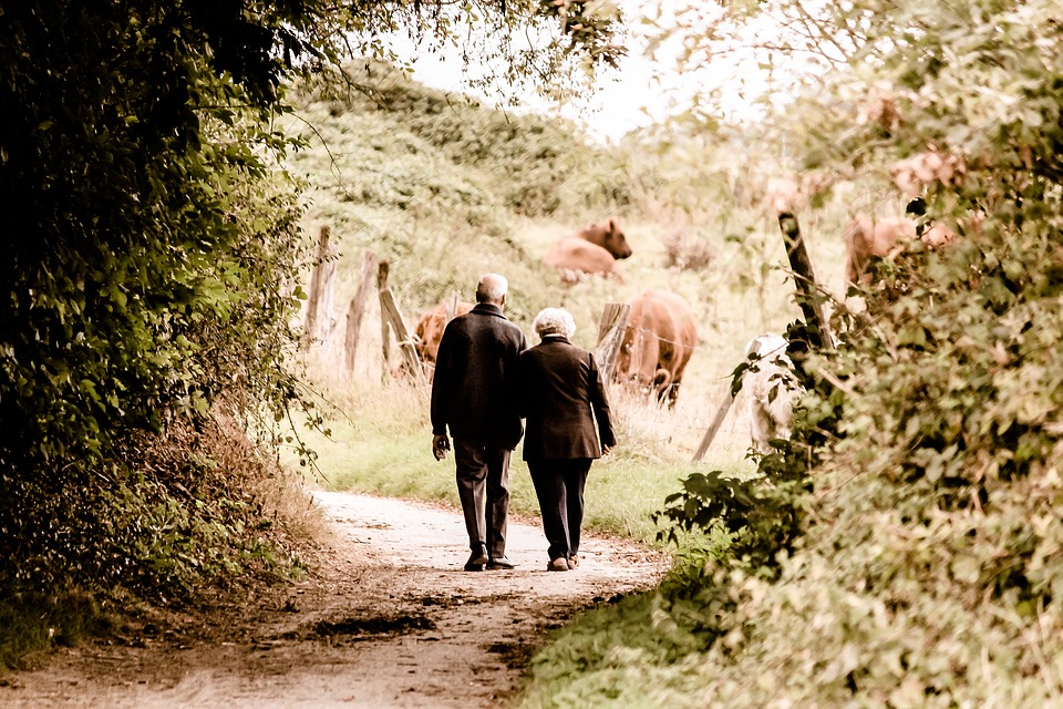 elderly-couple