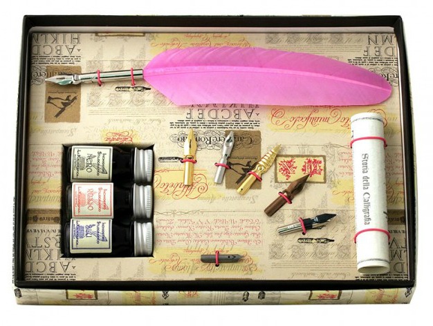 quill pen set with a pink feather