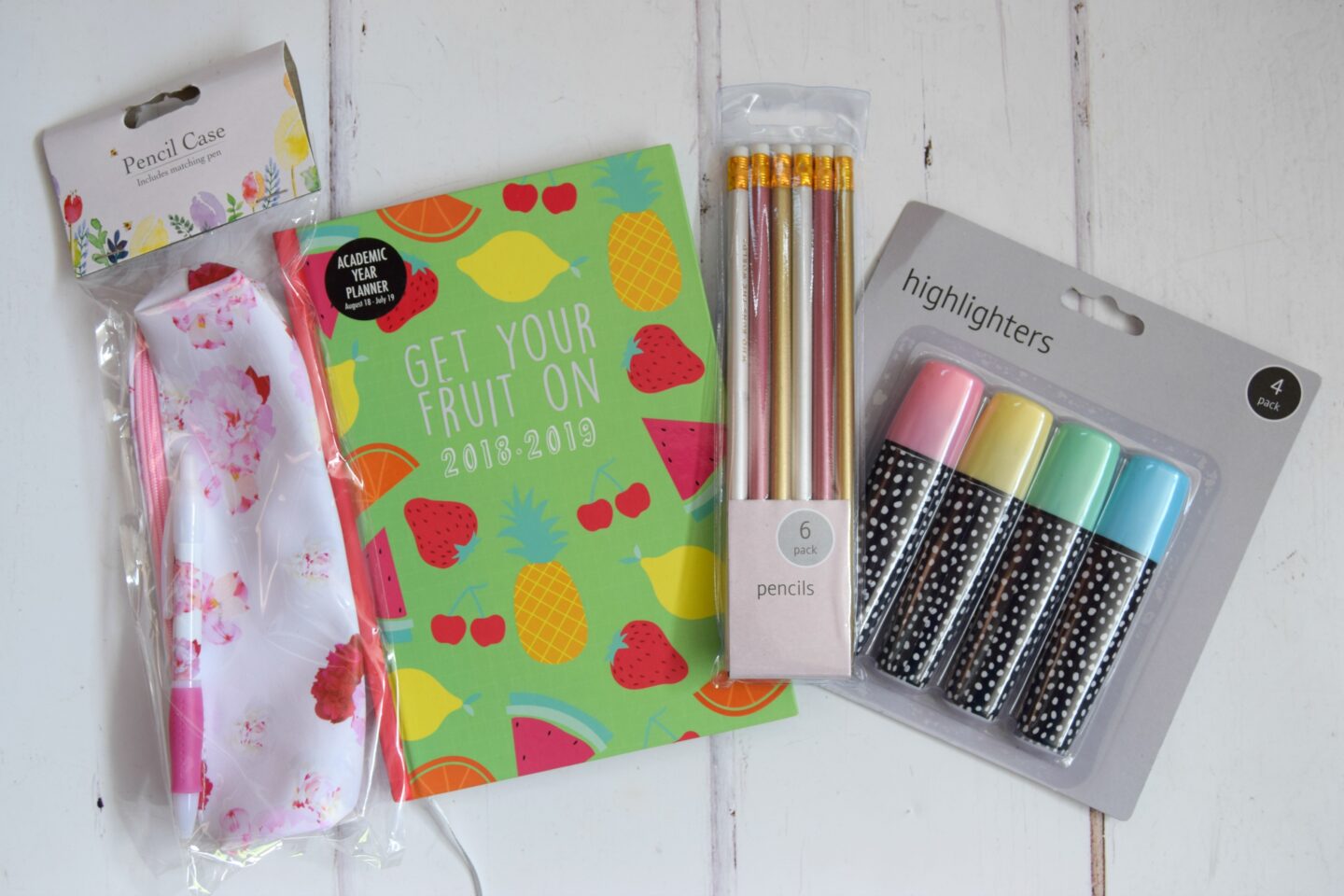 Mixed stationery bundle