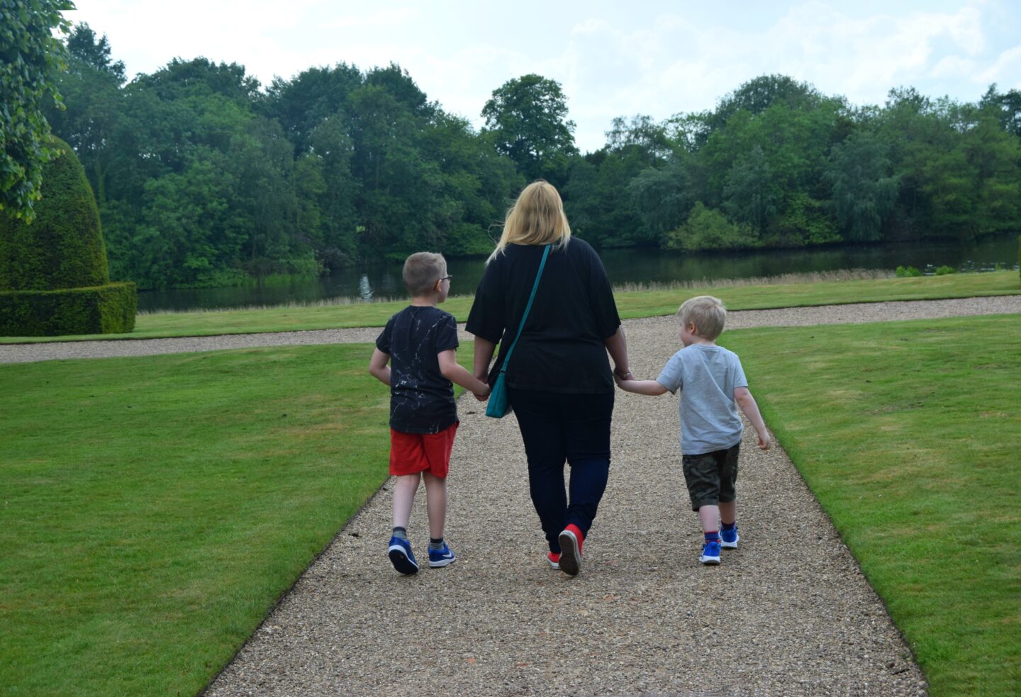 Walking around Sudbury Hall grounds