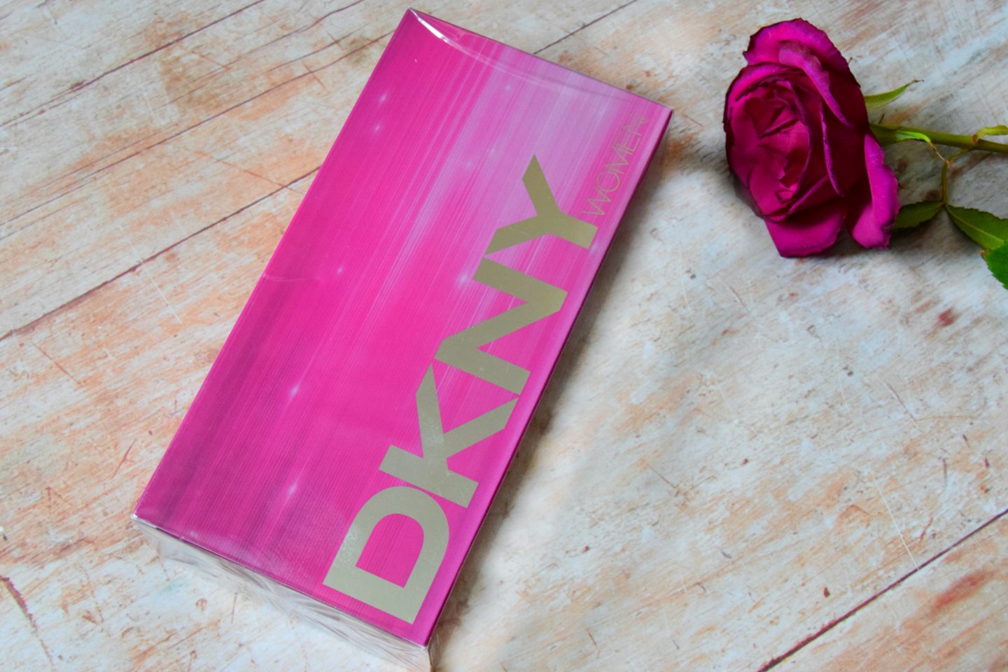 DKNY women's perfume set