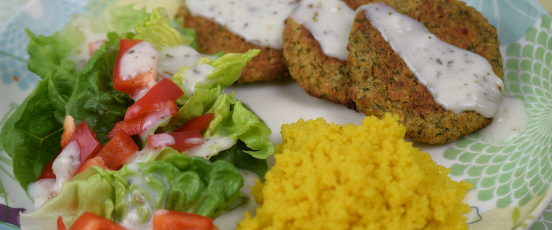 Falafels with Danone dressing. A Slimming World Falafel recipe.