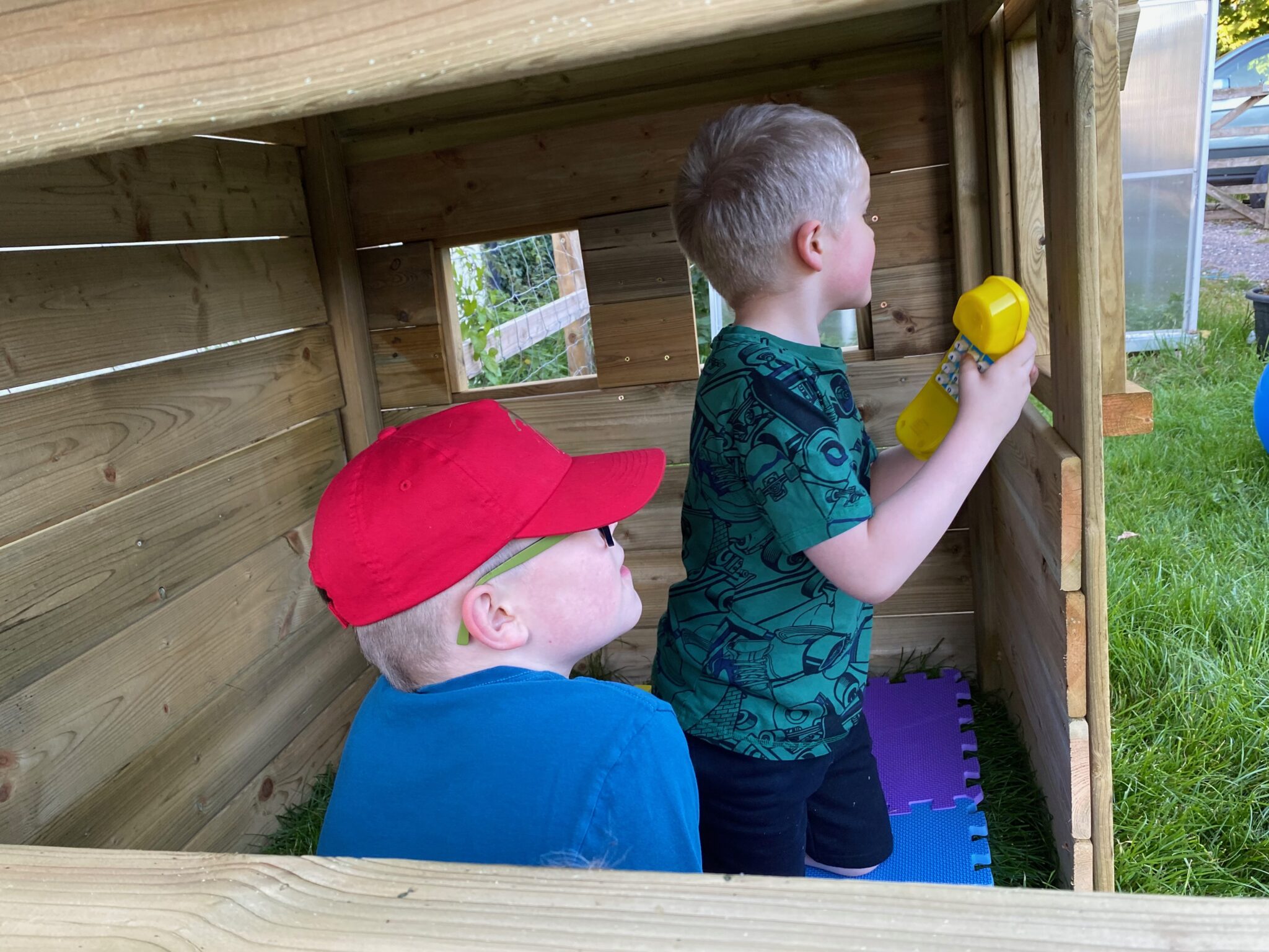 Choosing A Wooden Playhouse For Little Outdoor Adventurers