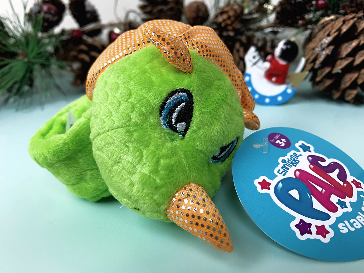 Smiggle pals dragon slap band