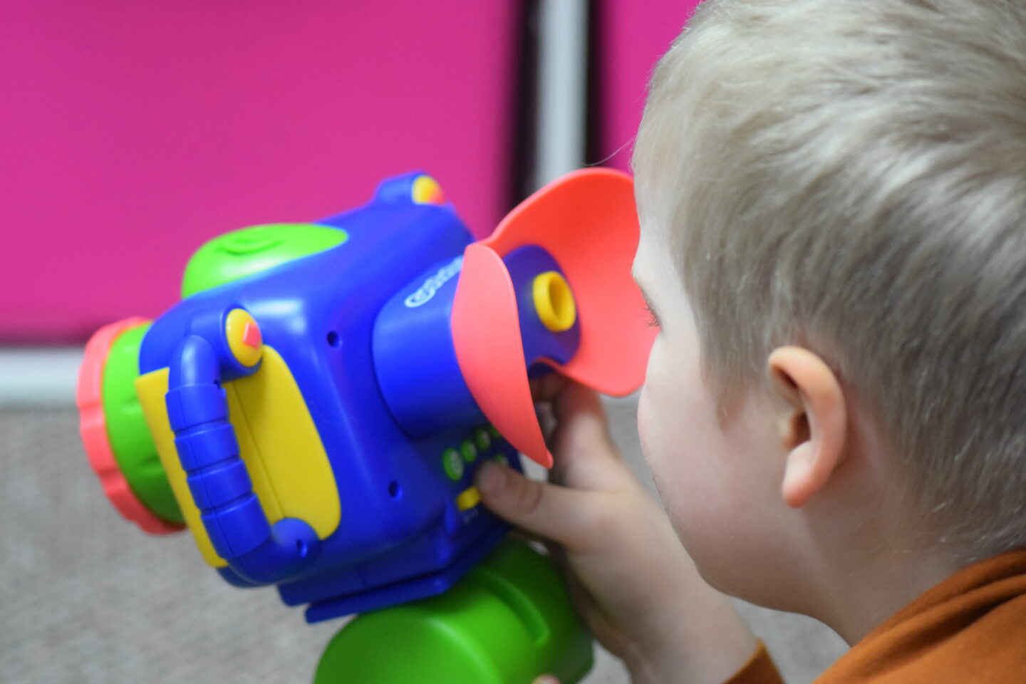 GeoSafari children's wildlife camera educational toy