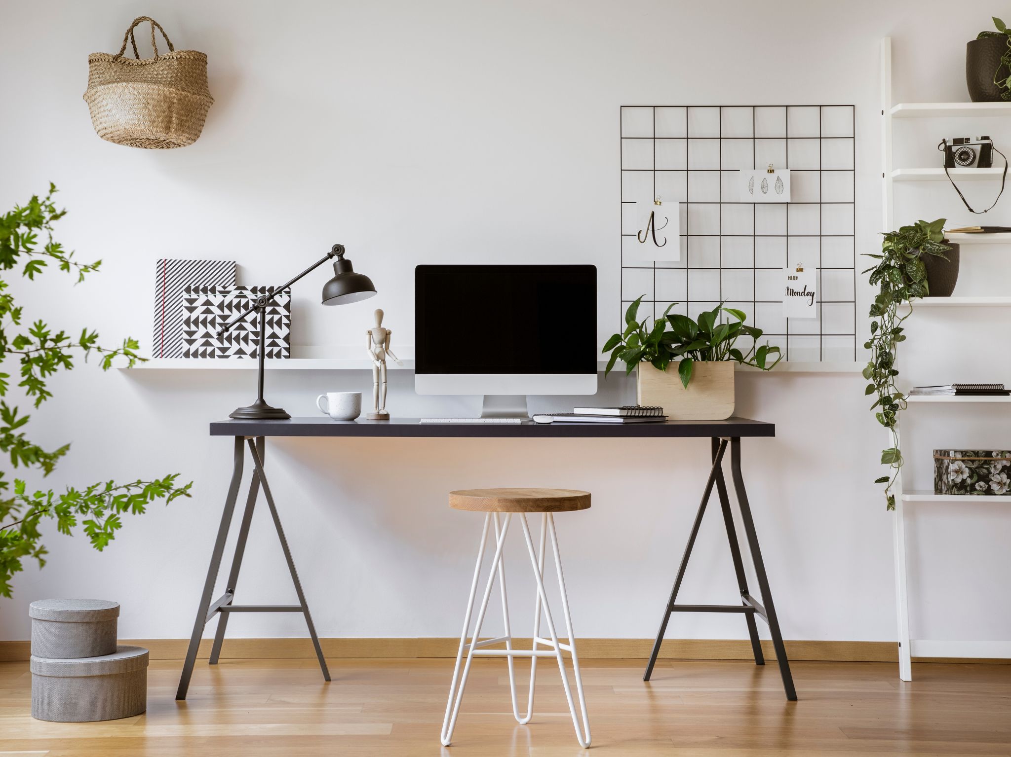 How To Clean A Home Office: 6 Cleaning Hacks