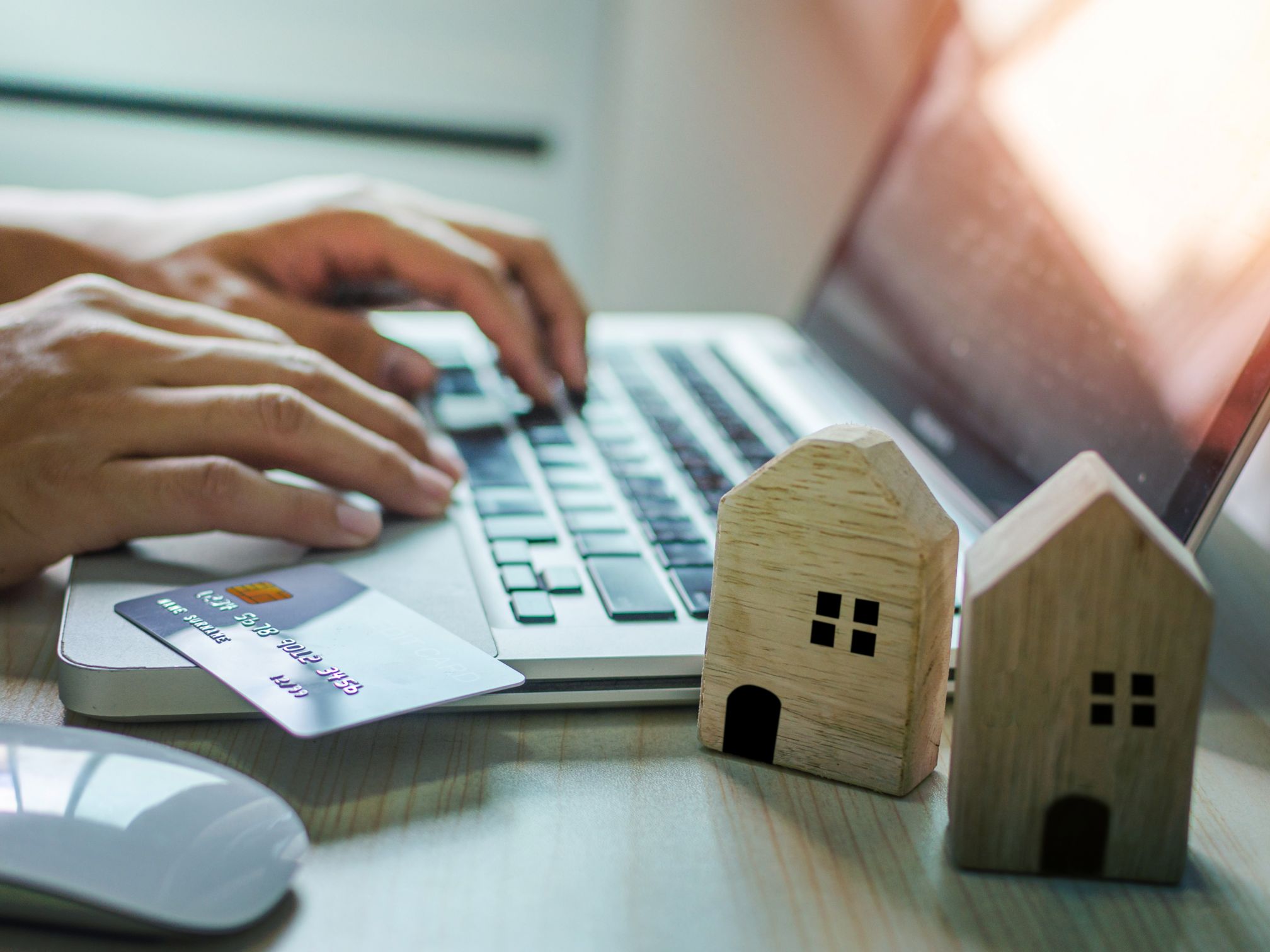 Personal Loans vs. Credit Cards: Which is Better?