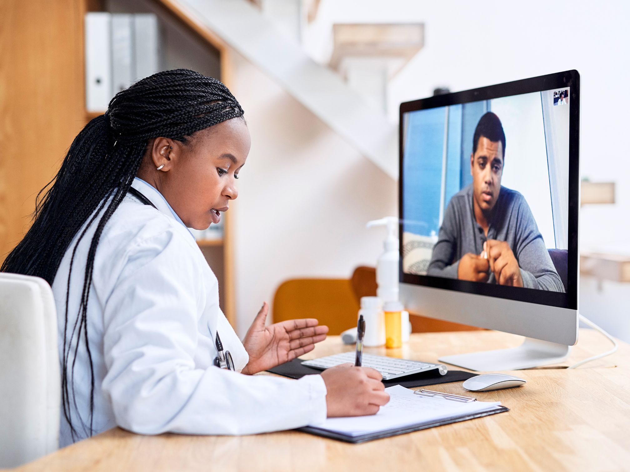 Top 10 Reasons to Hire a Virtual Healthcare Assistant