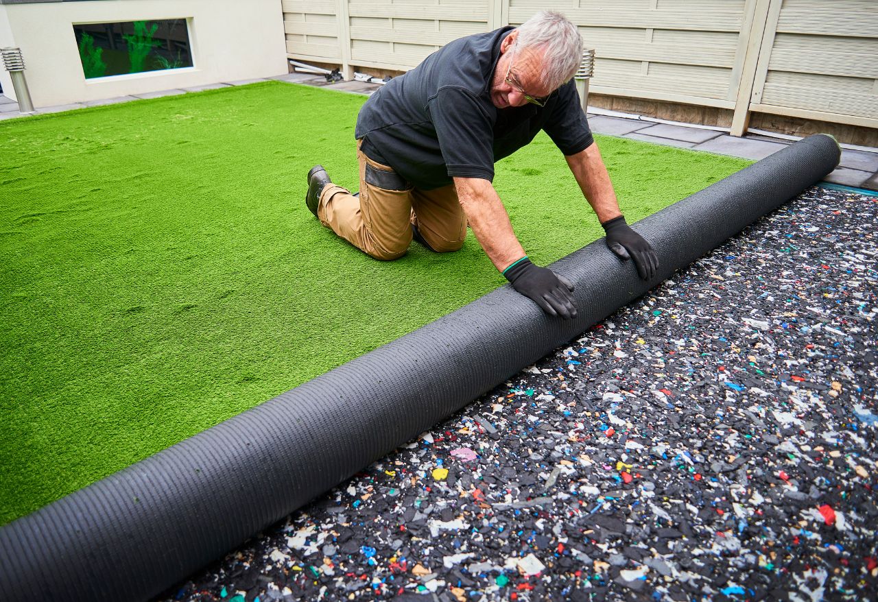 How to Create a Pet-Friendly Garden with Artificial Grass