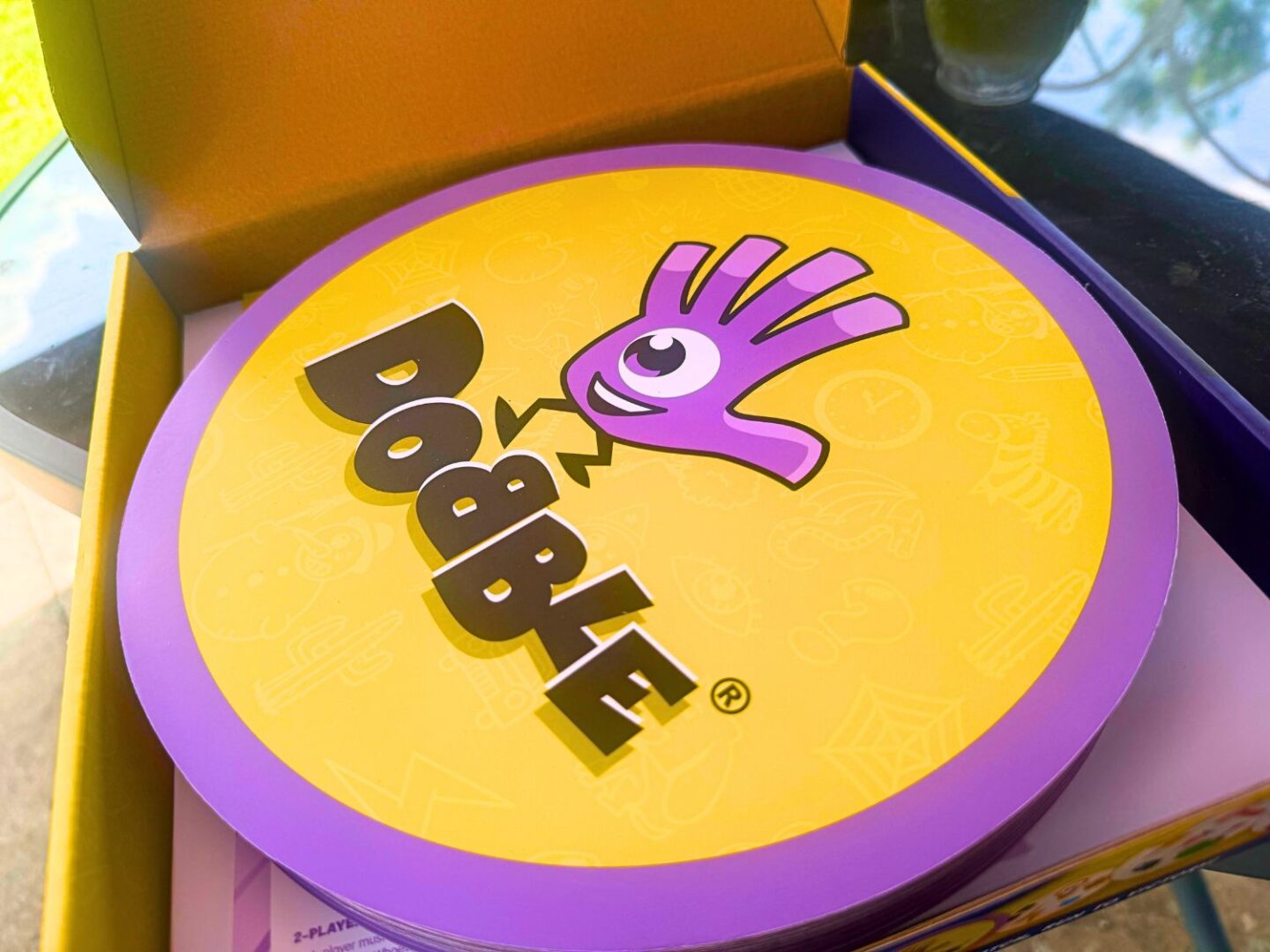 Giant Dobble outdoor cards
