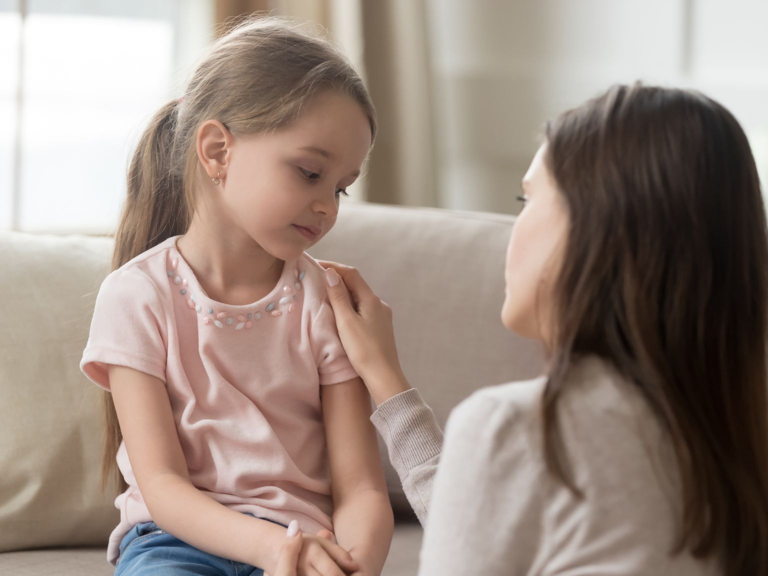 6 Tips for Explaining Cancer to Your Child 
