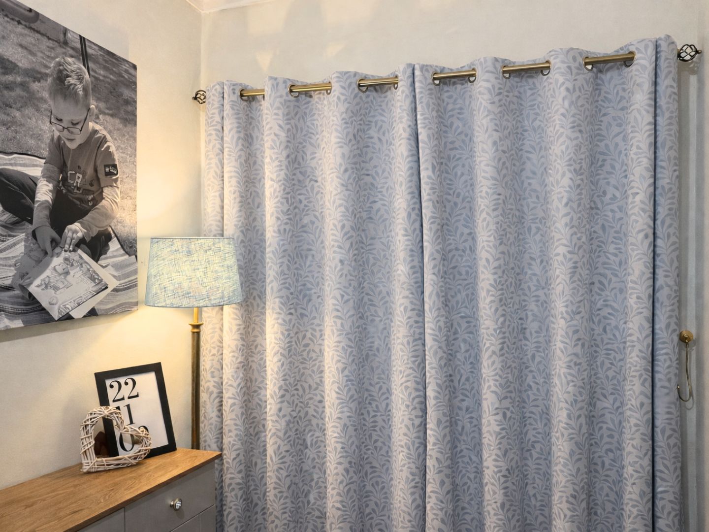 Closed curtains 1