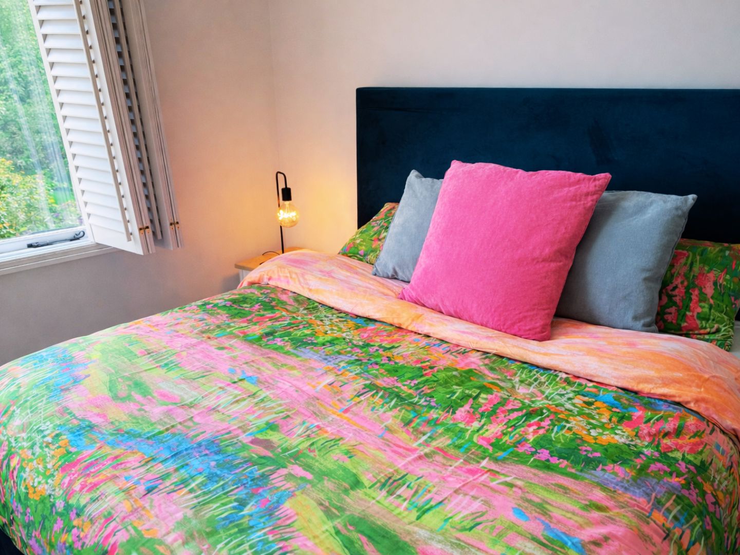 Watercolour bedding 2 1440 x 1080